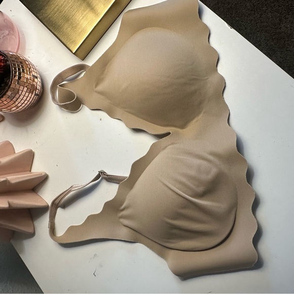 B.Wow'd size SMALL Wireless Convertible T-Shirt Bra - Picture 4 of 7